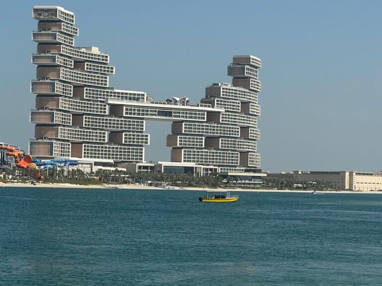 Gallery tymeless gallery dubai atlantis the royal