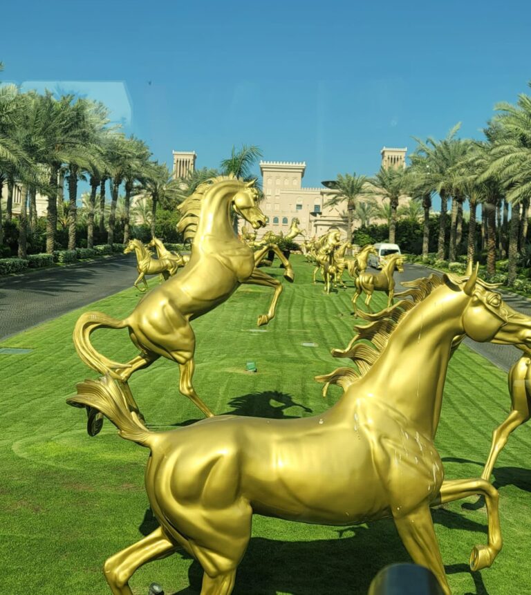 Gallery tymeless gallery dubai golden horses